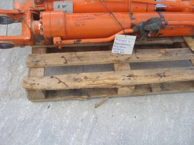 Cilndro de levantamiento para Hitachi ZW310 vendida por OLM 90 Srl