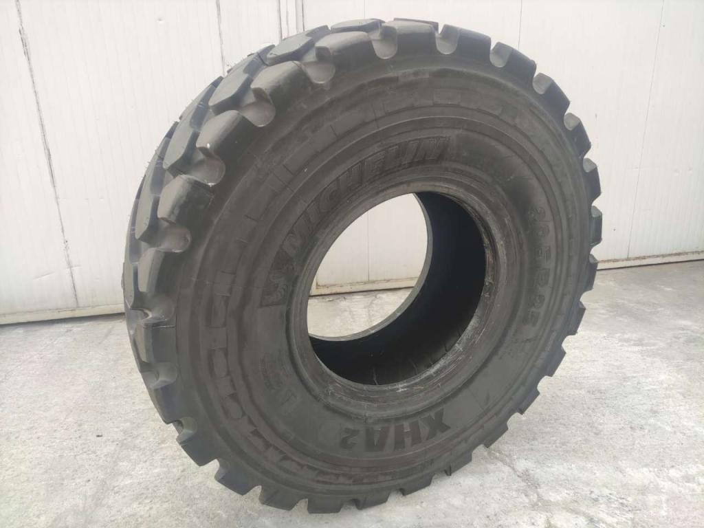 Michelin 20.5 R25 Foto 2