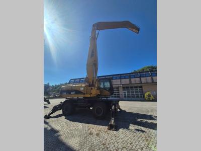 Caterpillar M325D Foto 1