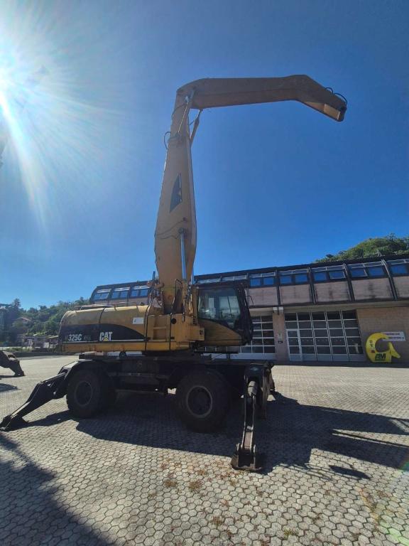 Caterpillar M325D Foto 1