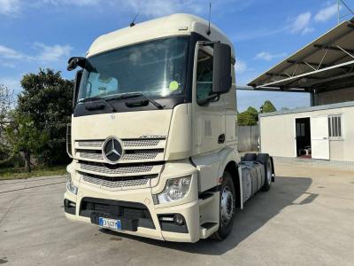 Mercedes-Benz Actros 1848 Foto 1