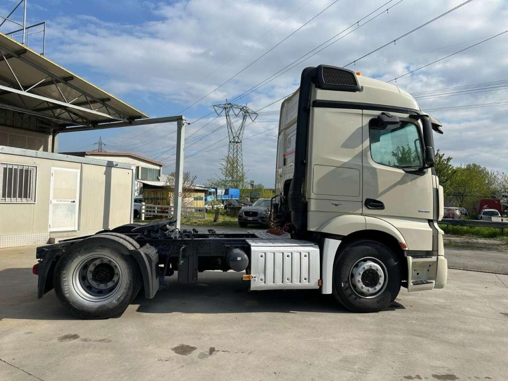 Mercedes-Benz Actros 1848 Foto 5