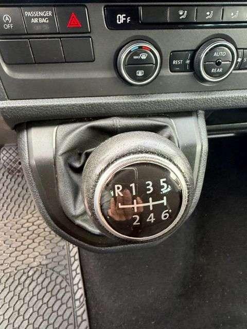 Volkswagen KOMBI 9 posti Foto 7