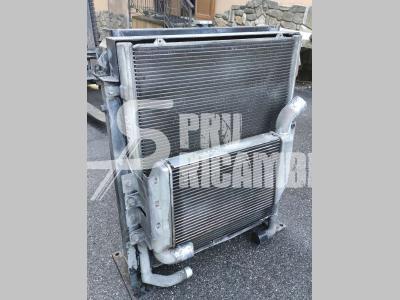 Enfriador de aceite hidráulico para New Holland E 215 vendida por PRV Ricambi Srl