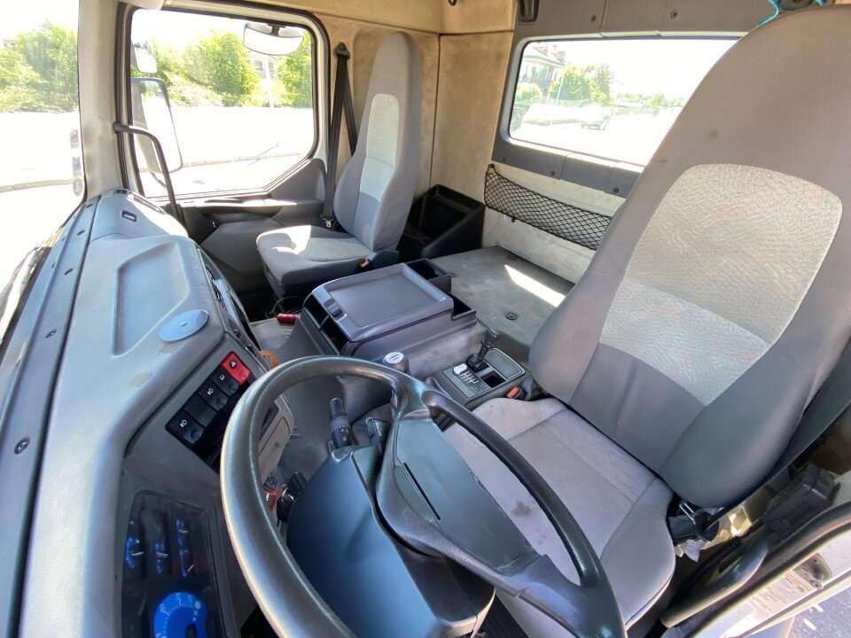 Renault Premium 370 6x2 Foto 7