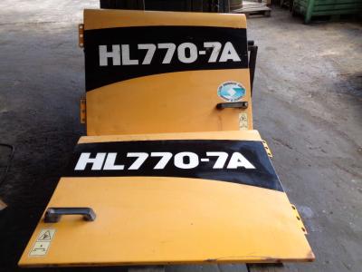 Capó y panel de carrocería para Hyundai 770-7A vendida por PRV Ricambi Srl