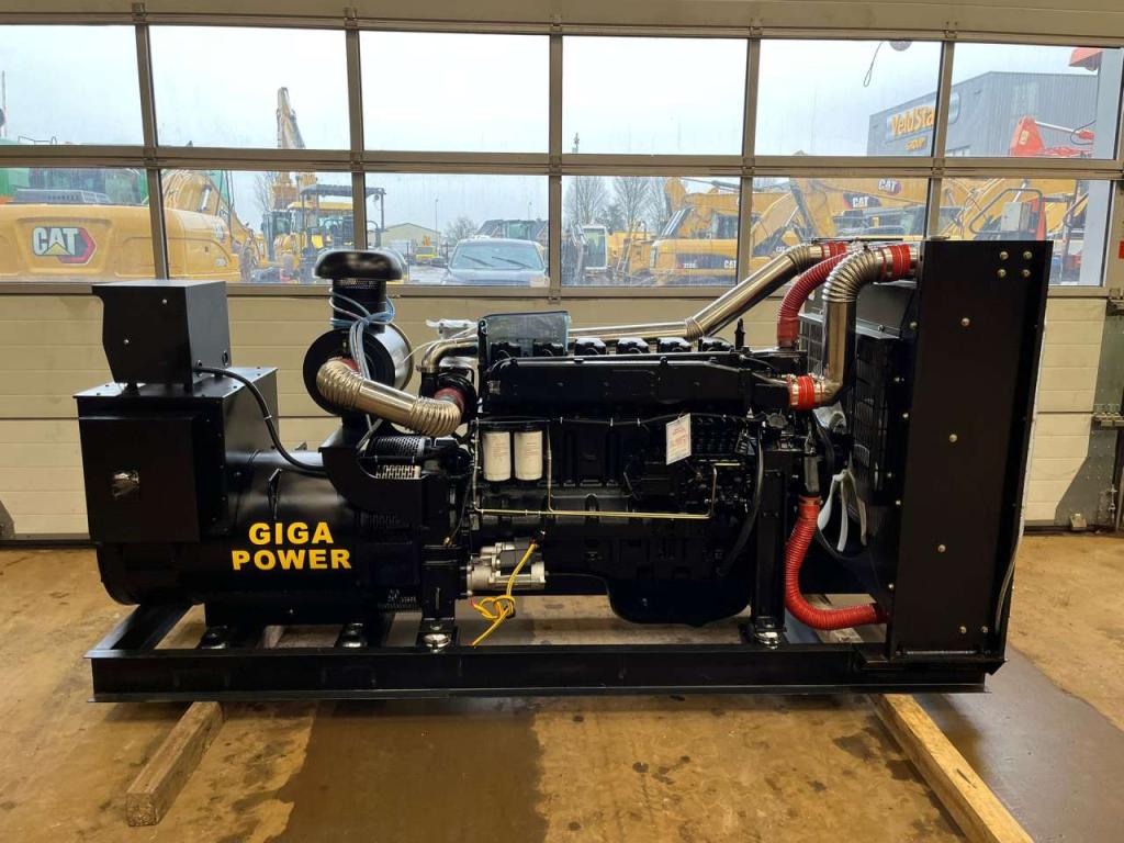 Giga Power LT-W300GF 375 kVA open generator Foto 1