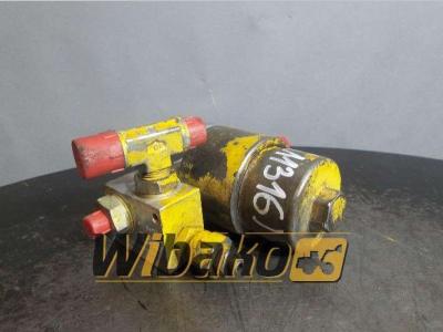 Oil Control Distribuidor hidraulico para Etec 812 vendida por Wibako