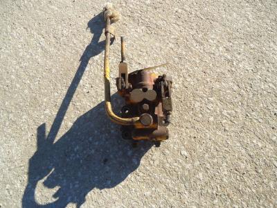 Distribuidor de embrague de dirección para Fiat Allis FL9 vendida por OLM 90 Srl