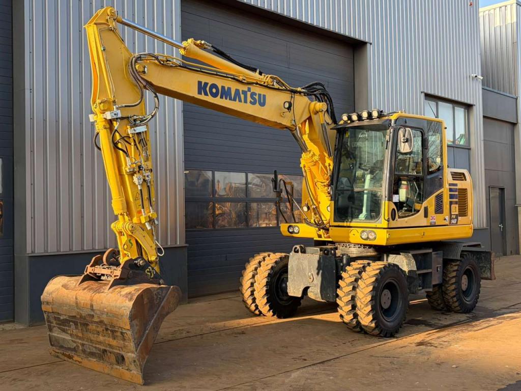 Komatsu PW148-10 Foto 2