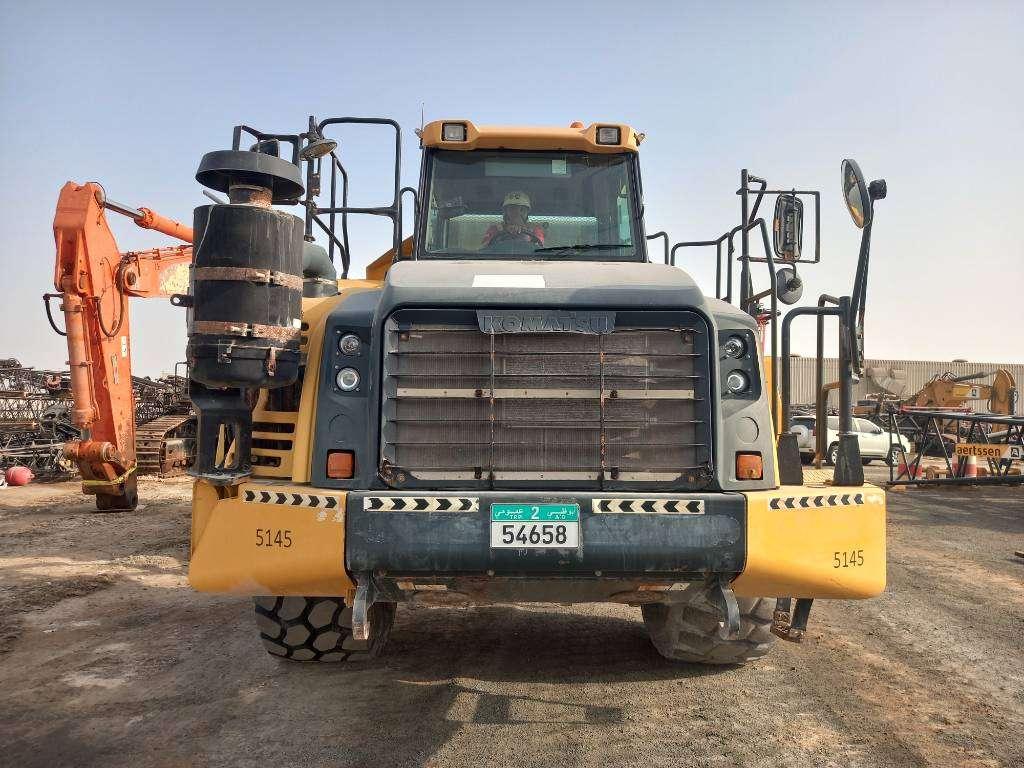 Komatsu HM400-3R (4pcs available for sale in Abu Dhabi) Foto 3