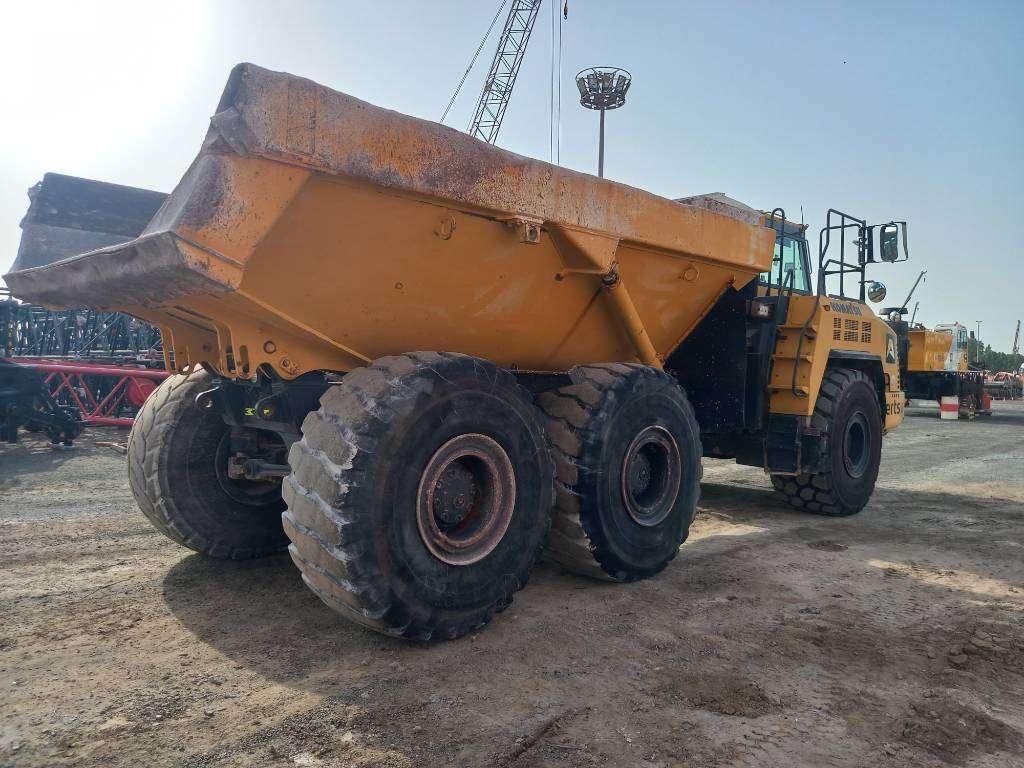 Komatsu HM400-3R (4pcs available for sale in Abu Dhabi) Foto 6
