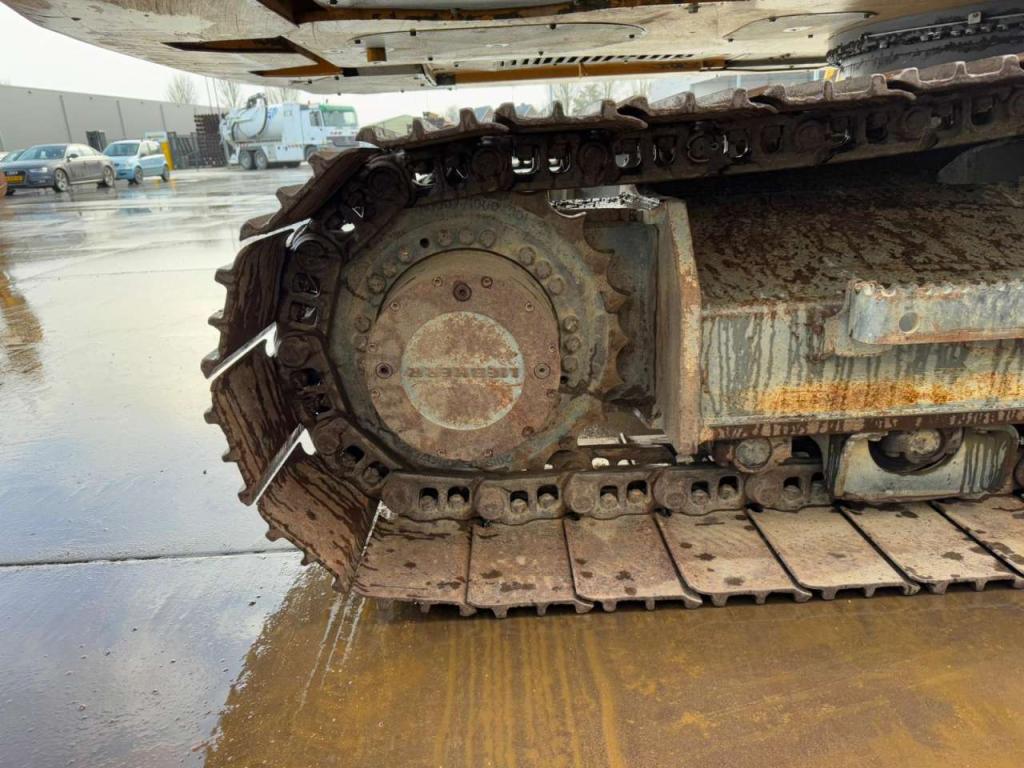 Liebherr R926 LC Foto 19