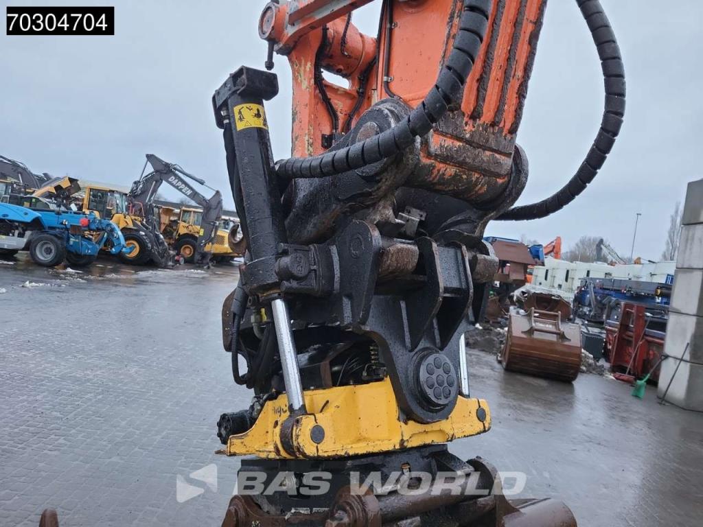 Hitachi ZX300 LC -6 Foto 15