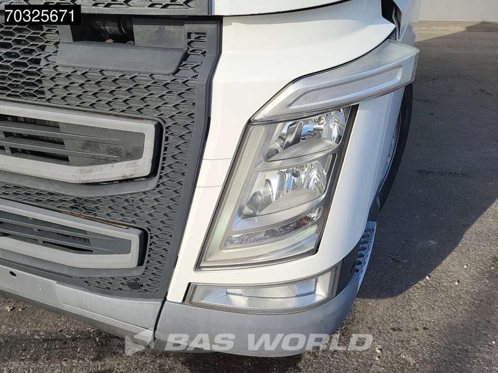 Volvo FH 460 4X2 2x Tanks Standklima Foto 10