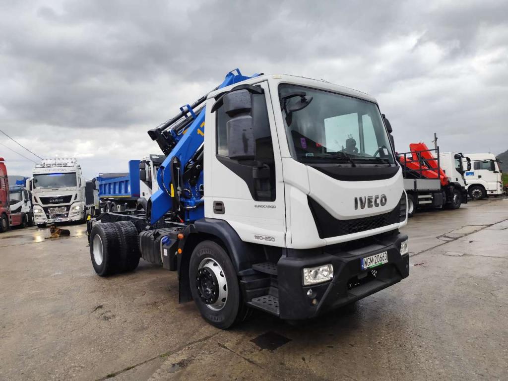 Iveco EUROCARGO 180-250 Foto 29