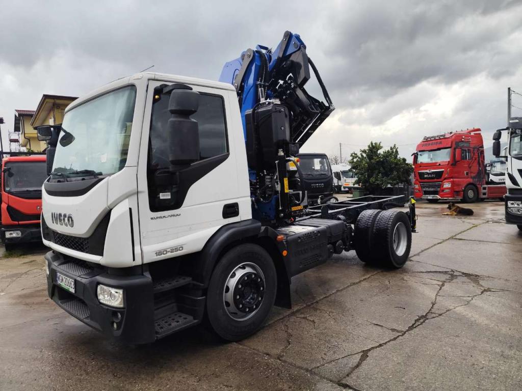 Iveco EUROCARGO 180-250 Foto 8