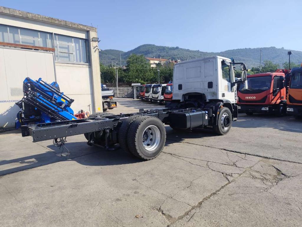 Iveco EUROCARGO 180E32 Foto 19