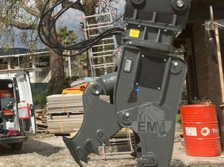 EMM Pinza frantumatrice escavatore 30 / 60 q.li Foto 3