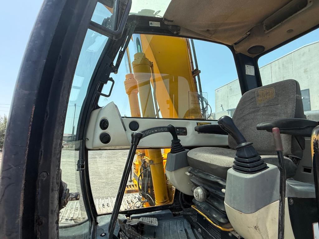 JCB Js130 Foto 11