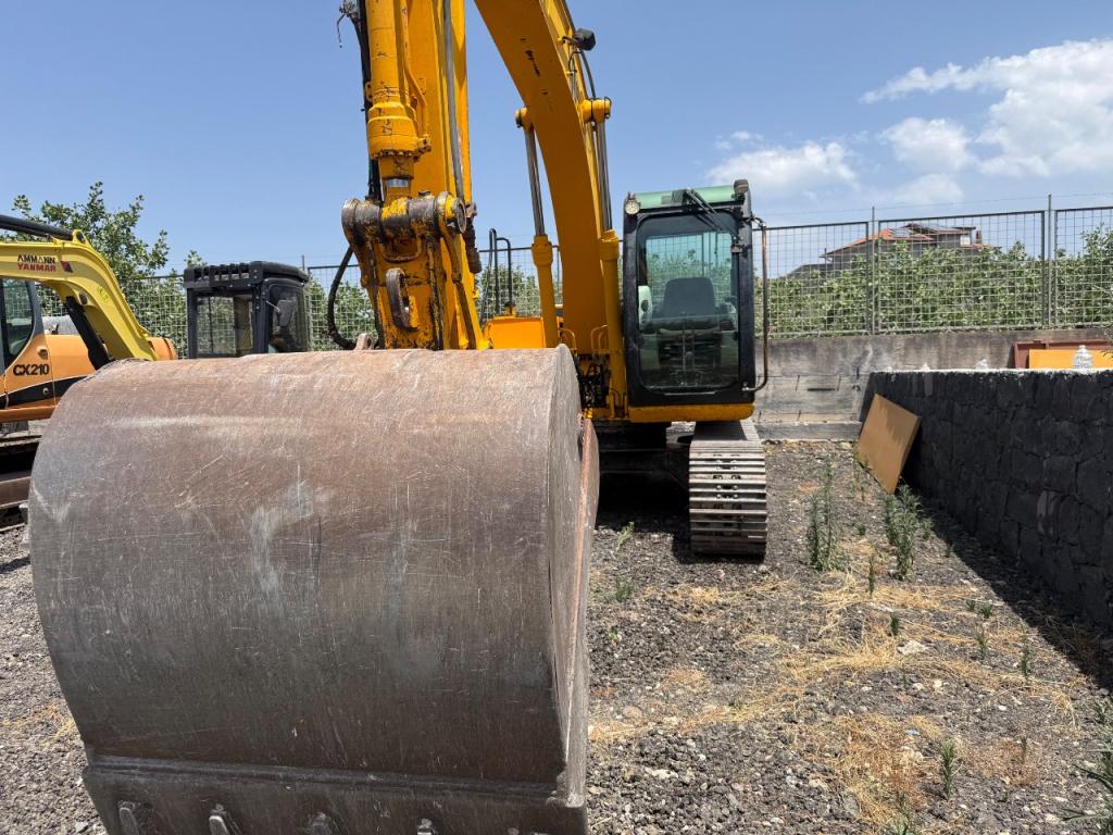 JCB Js130 Foto 17