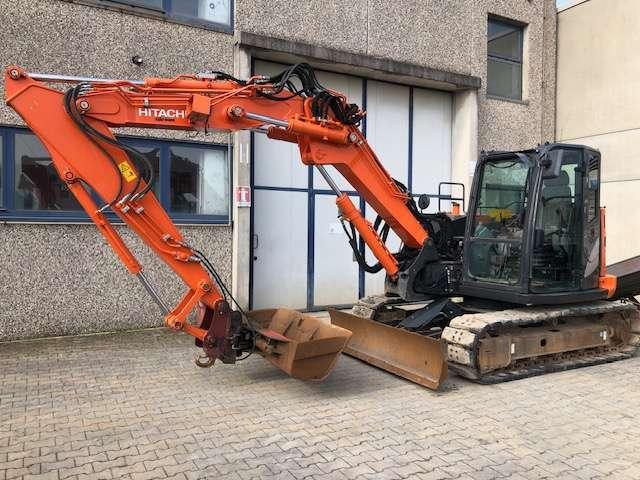 Hitachi Zaxis 85 USB-5, braccio triplice Foto 1