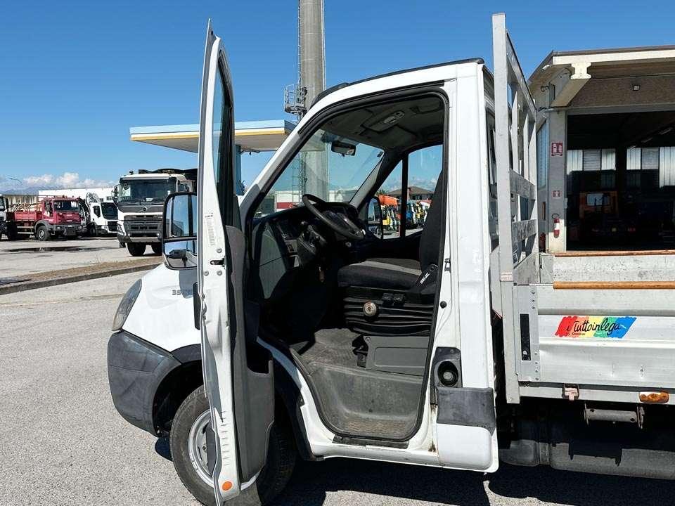 Iveco DAILY 35C13 4X2 Foto 13