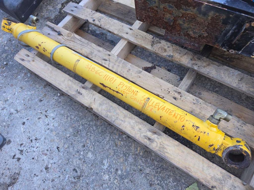 Komatsu SK815-5 Foto 27