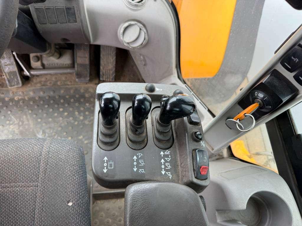 Volvo L120G - Dutch Machine / 3rd Function Foto 9
