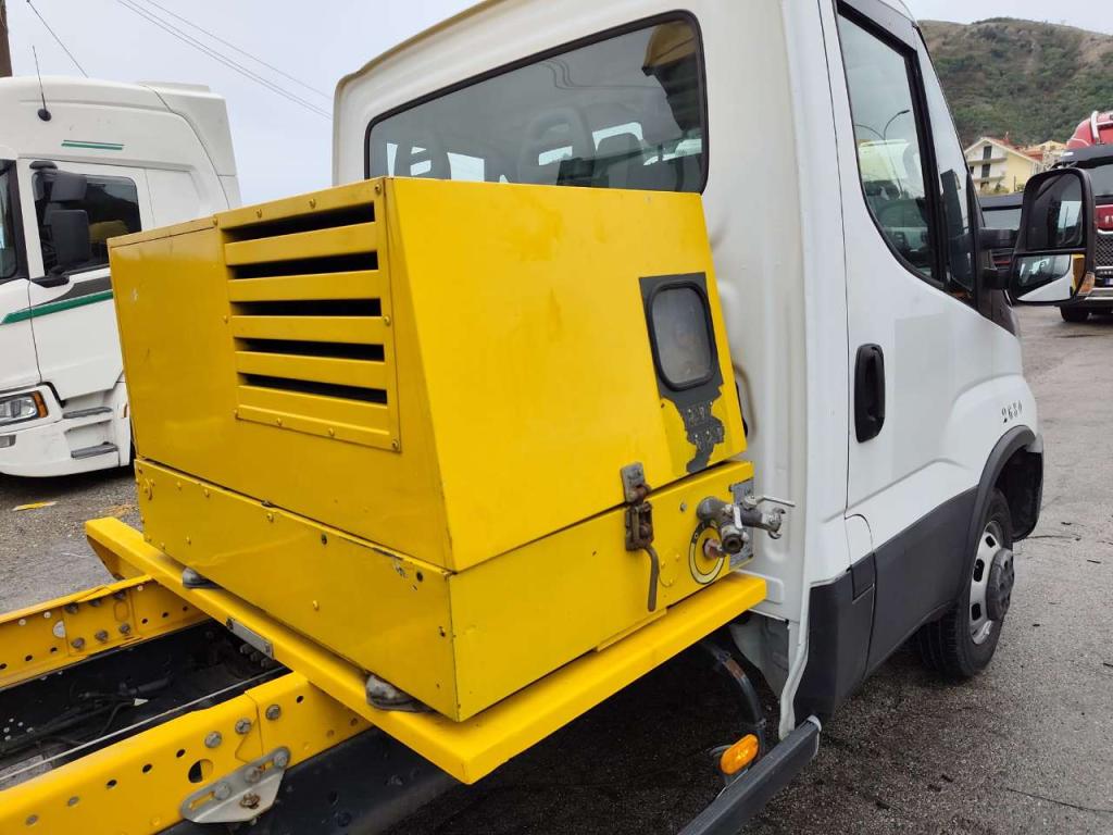 Iveco DAILY 35-140 Foto 19