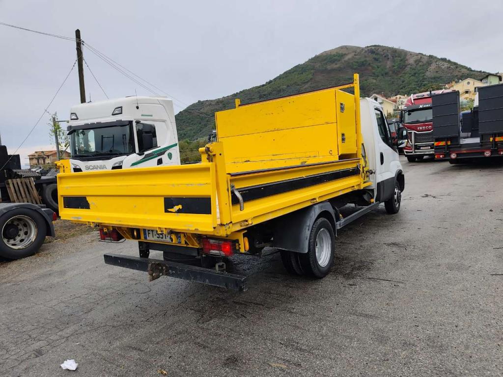 Iveco DAILY 35-140 Foto 3