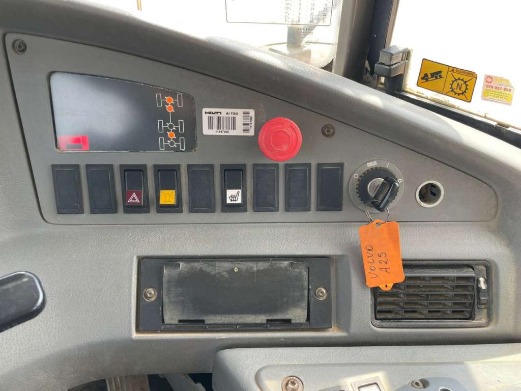 Volvo A25D Foto 23