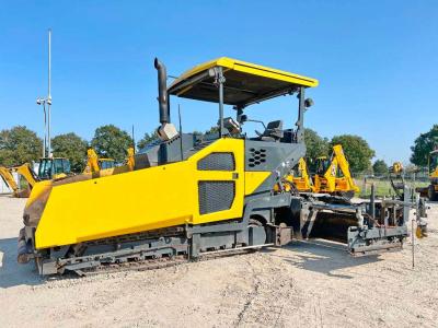 Volvo P7820C - 6 Meter Paving Width / Topcon GPS vendida por Boss Machinery