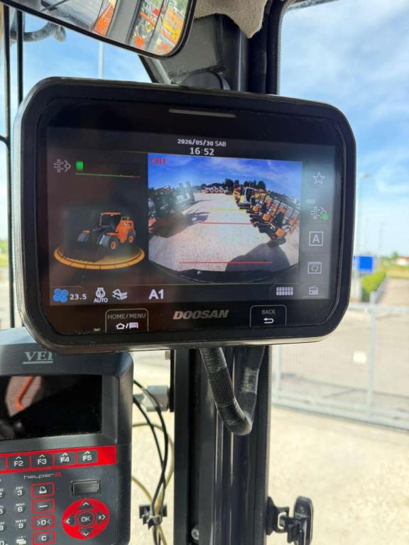 Doosan DL320-7 Foto 14