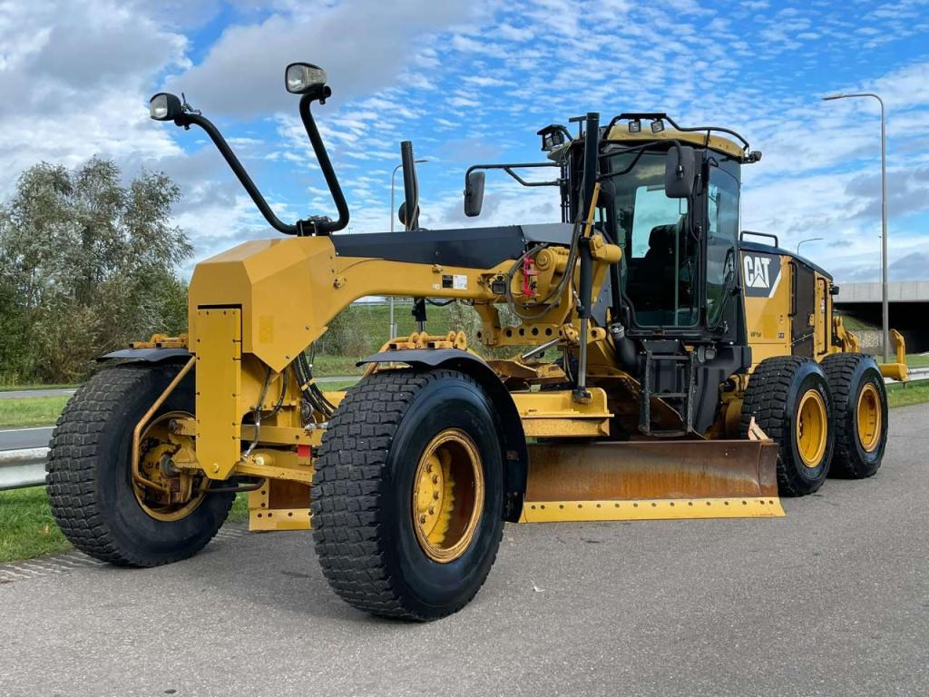 Caterpillar 140M Foto 2