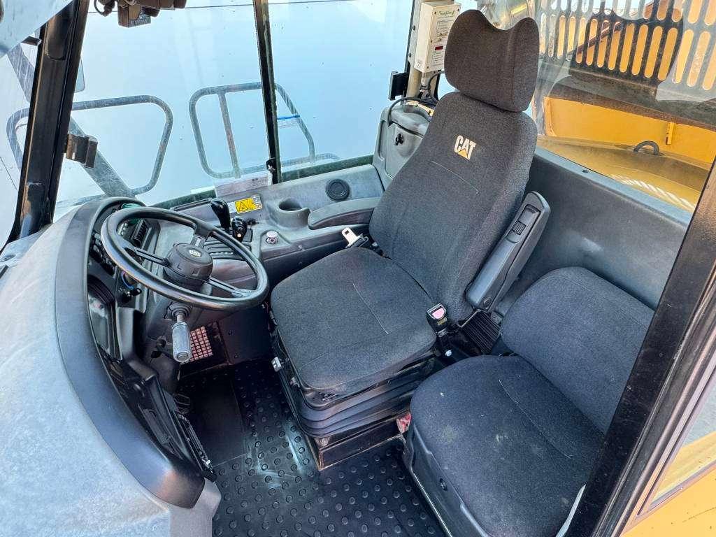 Caterpillar 725 - Dutch Machine / Body Heating Foto 8