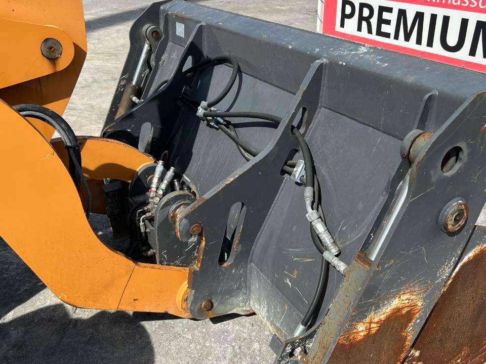 Case 221F 4x4 Foto 9