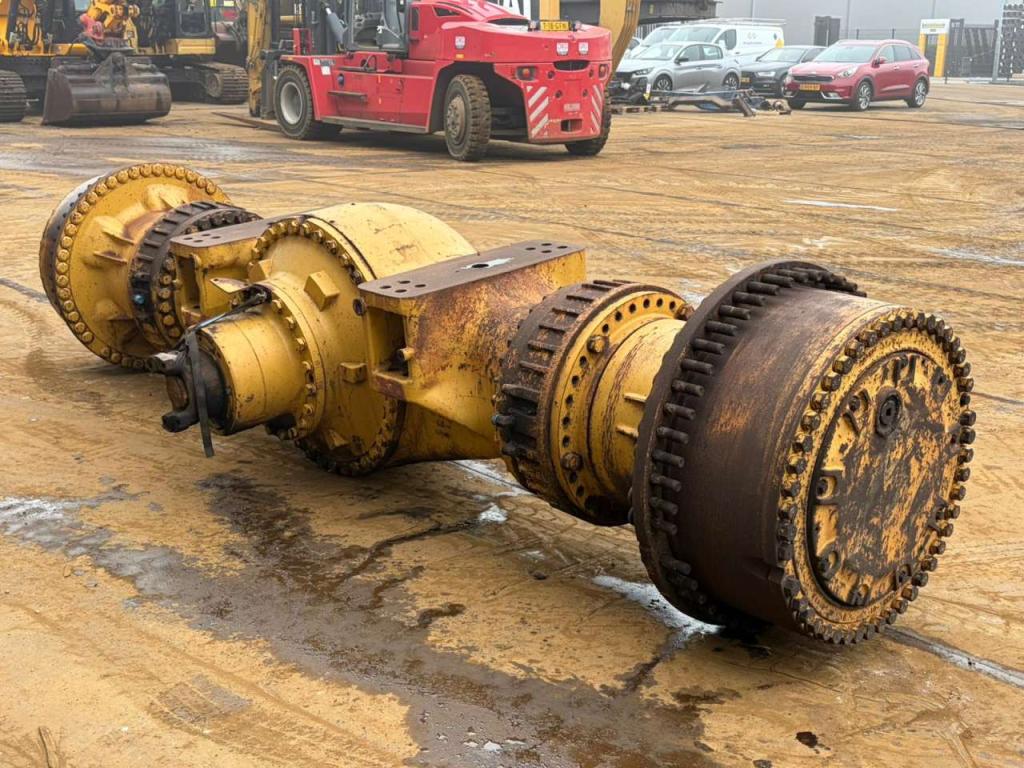 Caterpillar 990 axle Foto 7