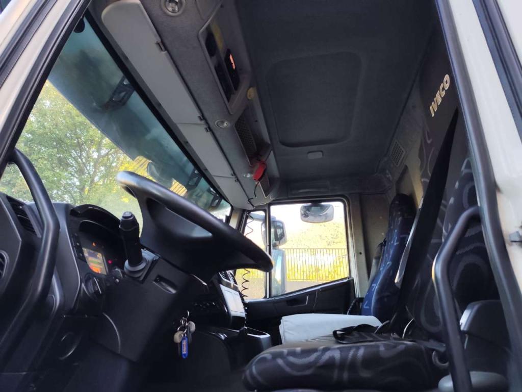 Iveco STRALIS HI-STREET 260S31 Foto 11