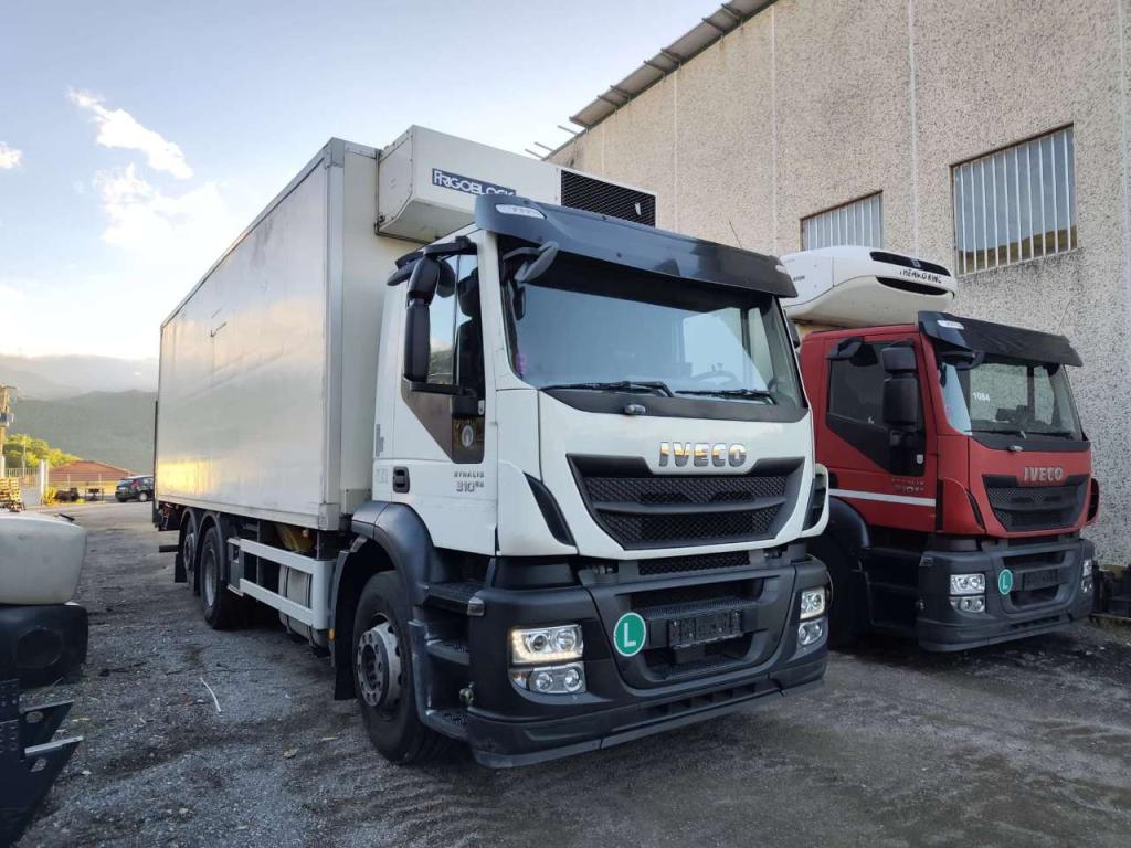 Iveco STRALIS HI-STREET 260S31 Foto 13