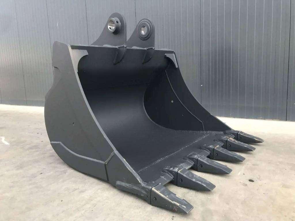 Komatsu PC240 Foto 7