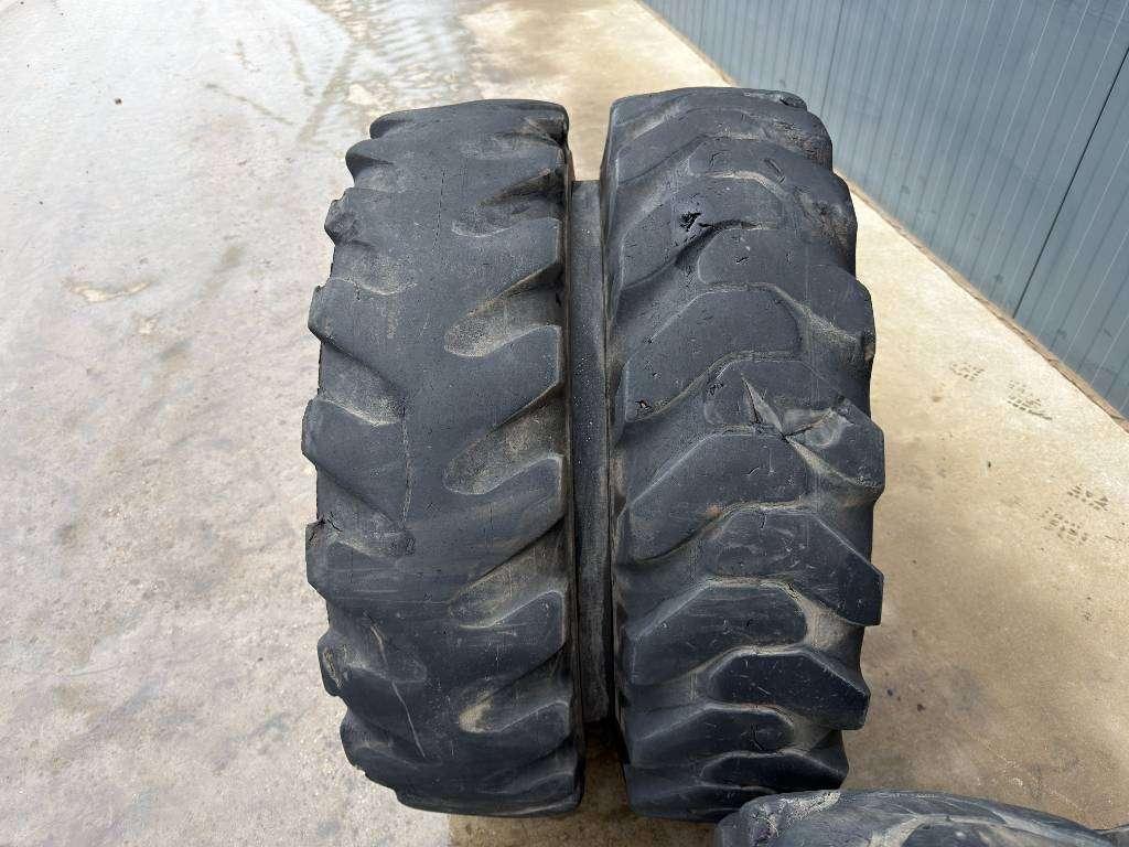 Neumático para Bridgestone 1000 x 20 Set / 10.00 x 20: 4x2 Tyres Foto 5