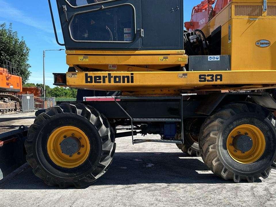 Bertani S3A 4X4 Foto 4