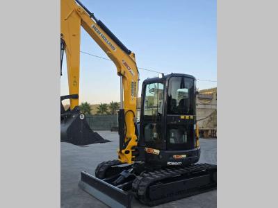 New Holland E50BSR vendida por Marinaccio Antonio