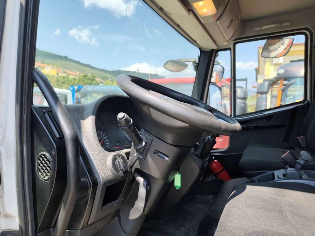 Iveco EUROCARGO 120-190L Foto 8
