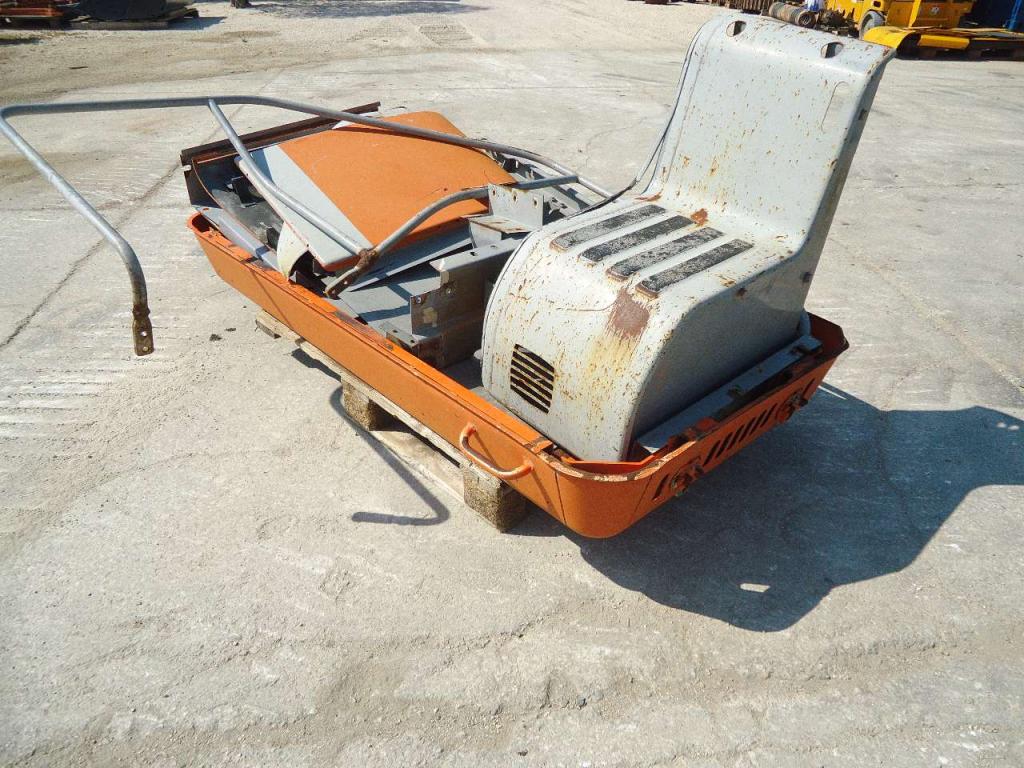 Capó y panel de carrocería para Fiat Kobelco 235 Foto 3