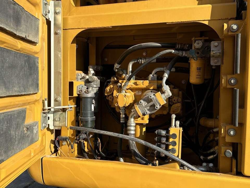 Caterpillar 323E Foto 14