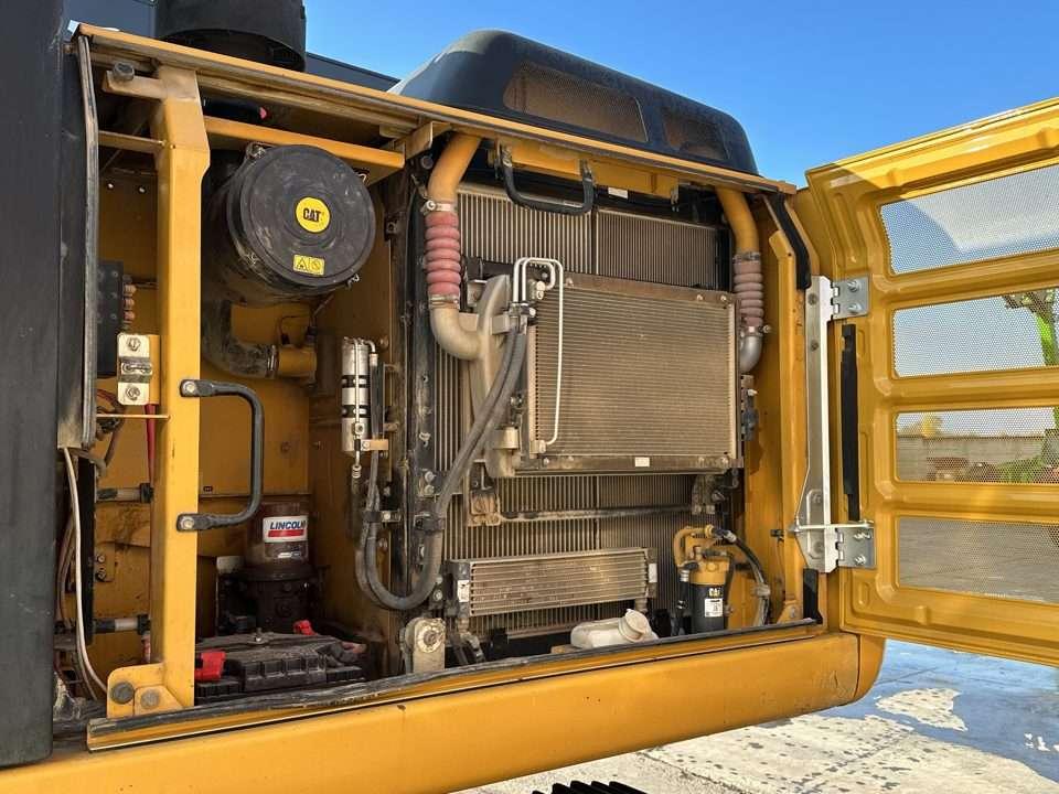 Caterpillar 323E Foto 15