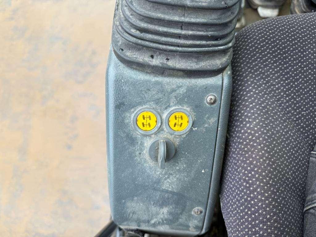 Liebherr A 309 - Hammer Lines / Quick Coupler Foto 14