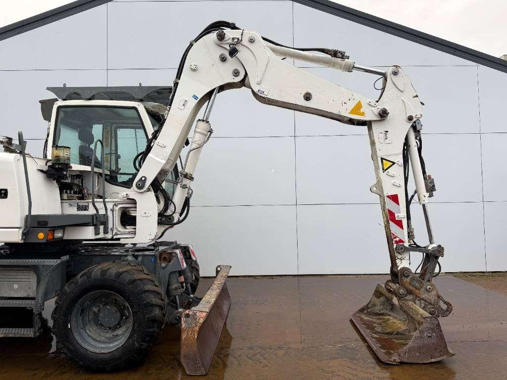 Liebherr A 309 - Hammer Lines / Quick Coupler Foto 16
